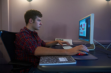 Student in the Theresa Lang Center for Producing