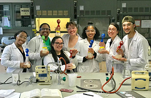 Biology students in the chemistry lab