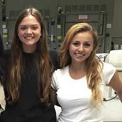 Biology alumnae Rosie Wenrich '17 and Marisa Dunigan '15