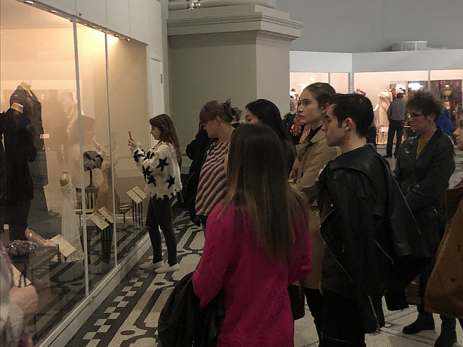 Touring the Victoria & Albert Museum, London