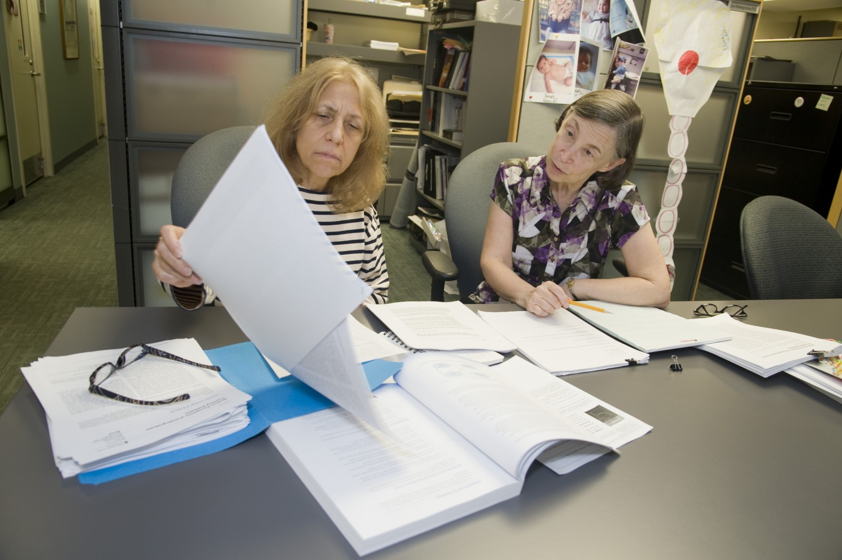 Professors Ann Jablon (CSD) and Linda Solomon (Psychology) work on an interdisciplinary research project