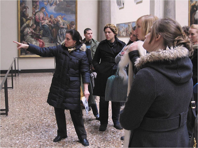 Prof. Bell teaching at the Accademia