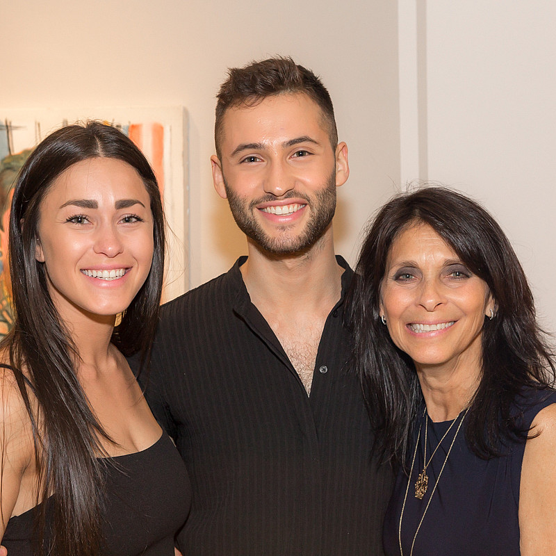 Gabe Katz '18 with his sister on left and mother on right.