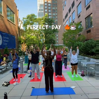 Oh, just getting in a little movement during Welcome Week with a Dance class led by Professor Jazelynn Goudy and morning yoga led by @mmc...